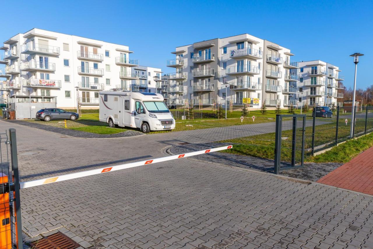 Al-Dom Apartamenty Apartament Stjarne Kolobrzeg Bagian luar foto